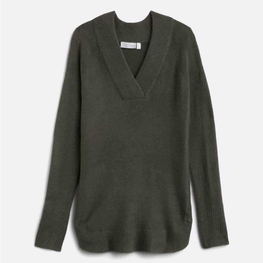 RD Style Janet V-Neck Sweater - Picture 3 of 6